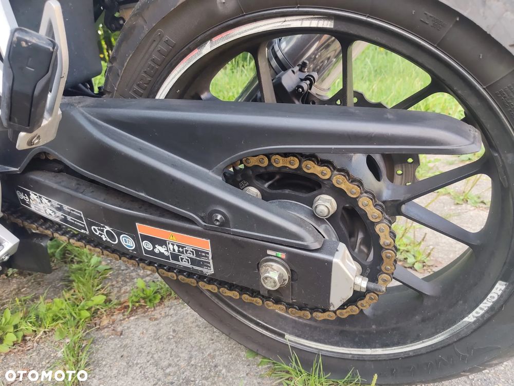 Honda CBF - 3