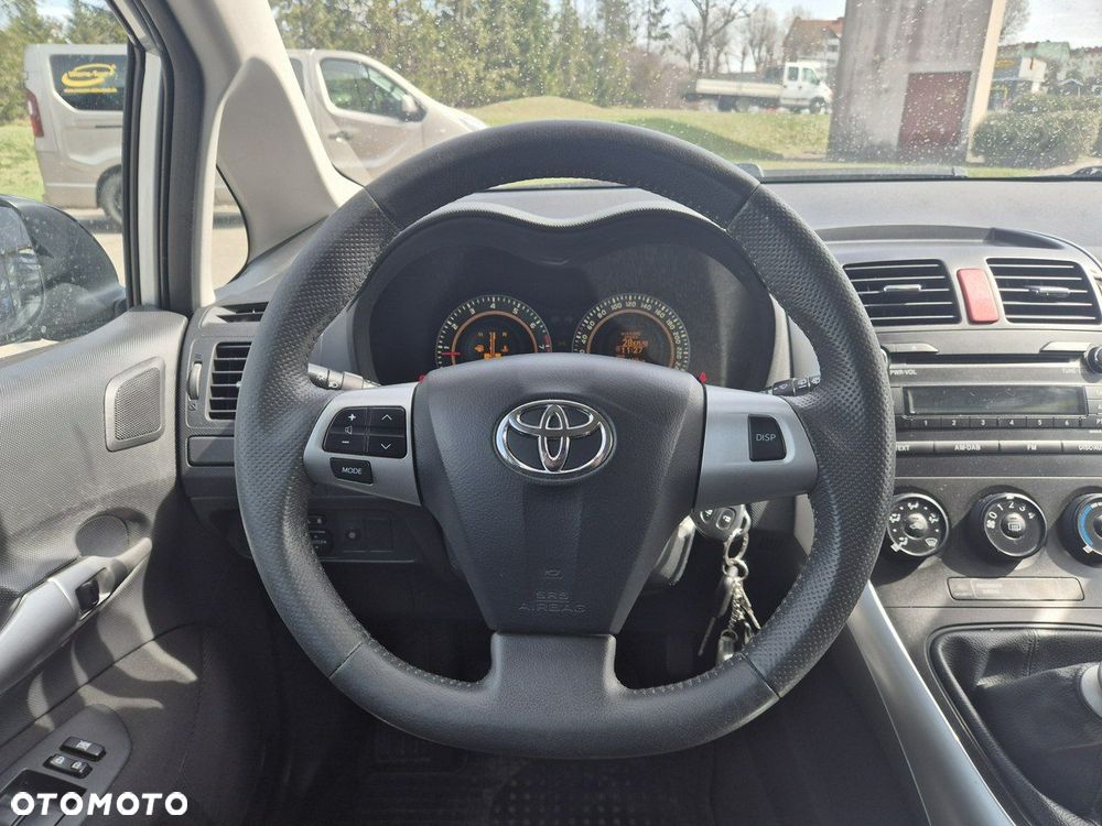 Toyota Auris 1.6 Comfort - 13