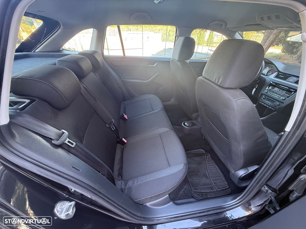 Skoda Rapid Spaceback 1.6 TDi Active - 7