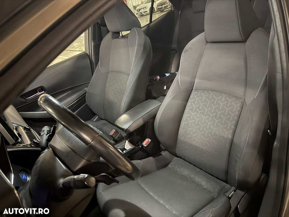 Toyota Corolla - 8
