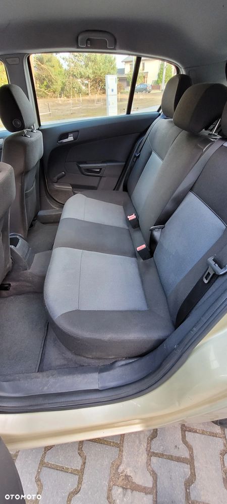 Opel Astra II 1.4 Comfort / Cool - 24