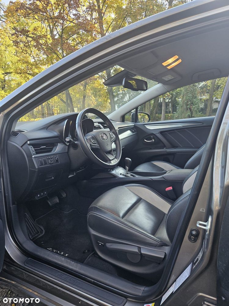 Toyota Avensis 2016 photo 3