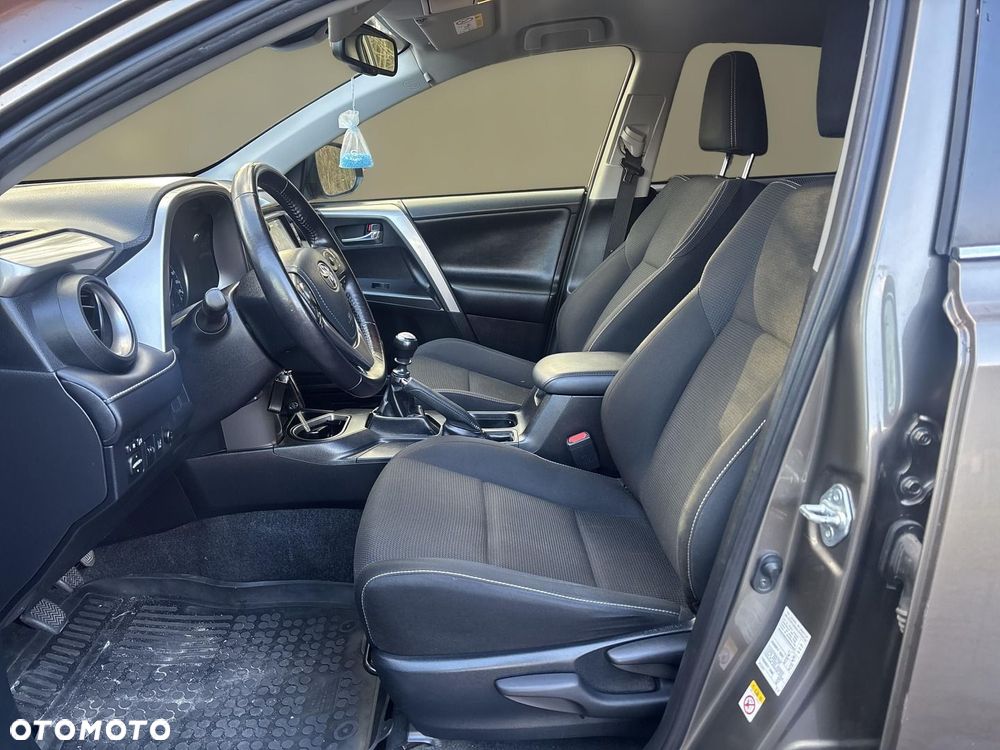 Toyota RAV4 2.0 D-4D Premium 4x2 - 15