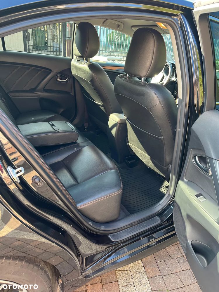 Toyota Avensis 1.8 Prestige MS - 15