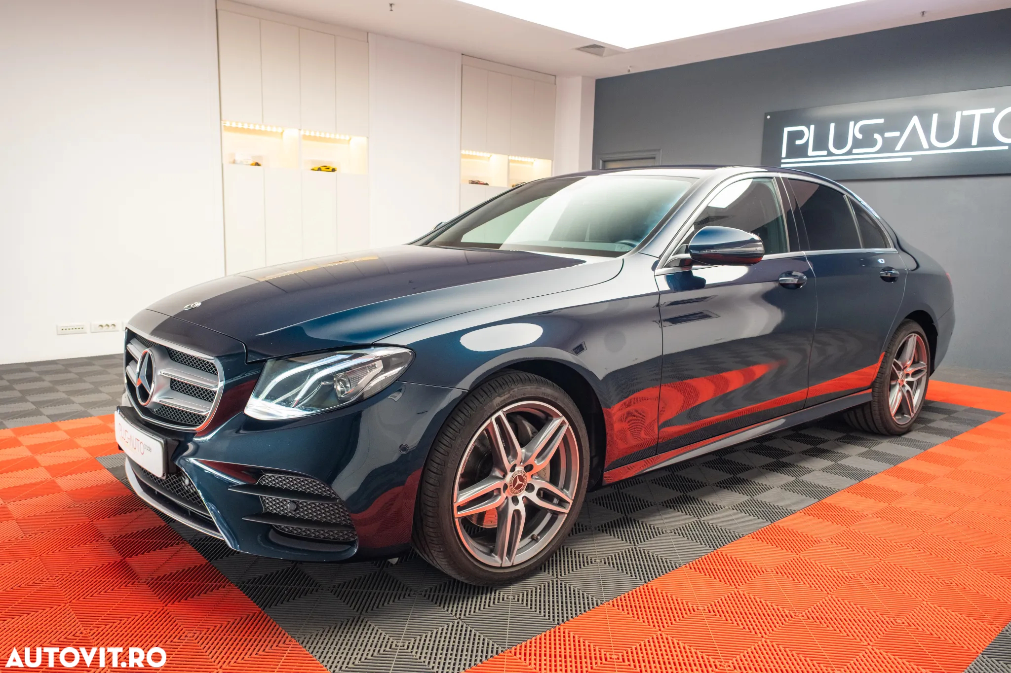 Mercedes-Benz E - 4