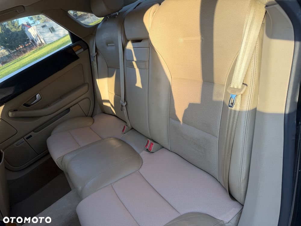 Audi A8 4.2 FSI L Quattro - 7