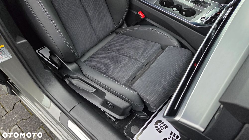 Audi A6 Avant - 11