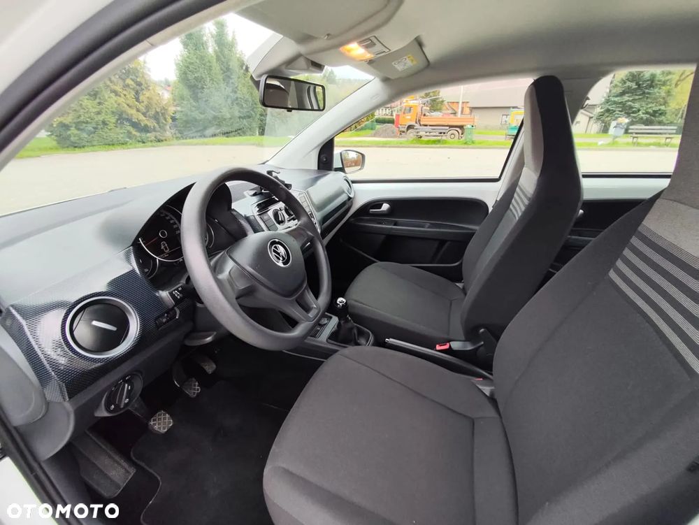 Volkswagen up! 1.0 Beats - 18