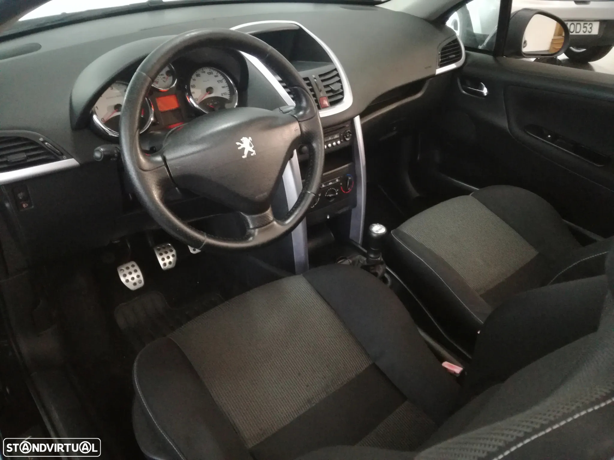 Peugeot 207 CC 1.6 HDi FAP Sport - 10