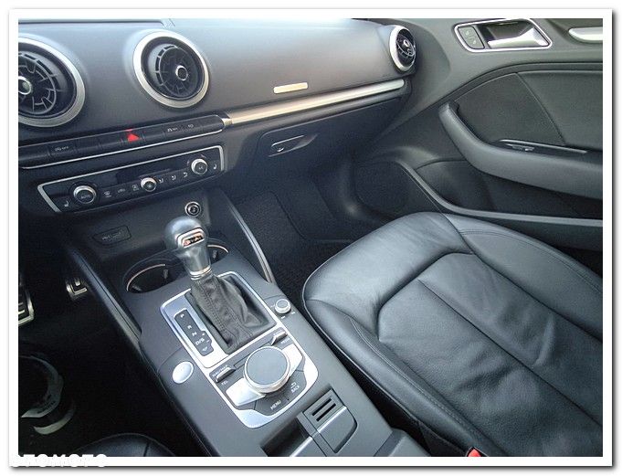 Audi A3 Limousine 40 TFSI Quattro S tronic - 33
