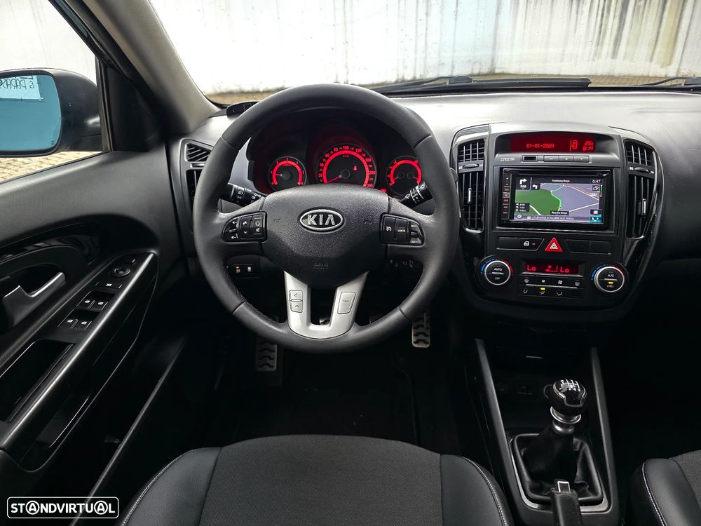 Kia Ceed SW 1.6 CRDi EX ISG - 38