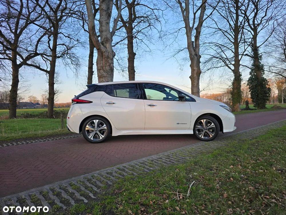 Nissan Leaf 40kWh N-Connecta - 8
