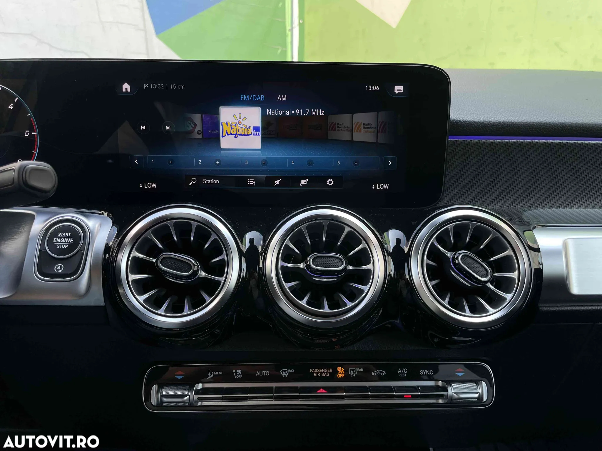 Mercedes-Benz GLB - 13