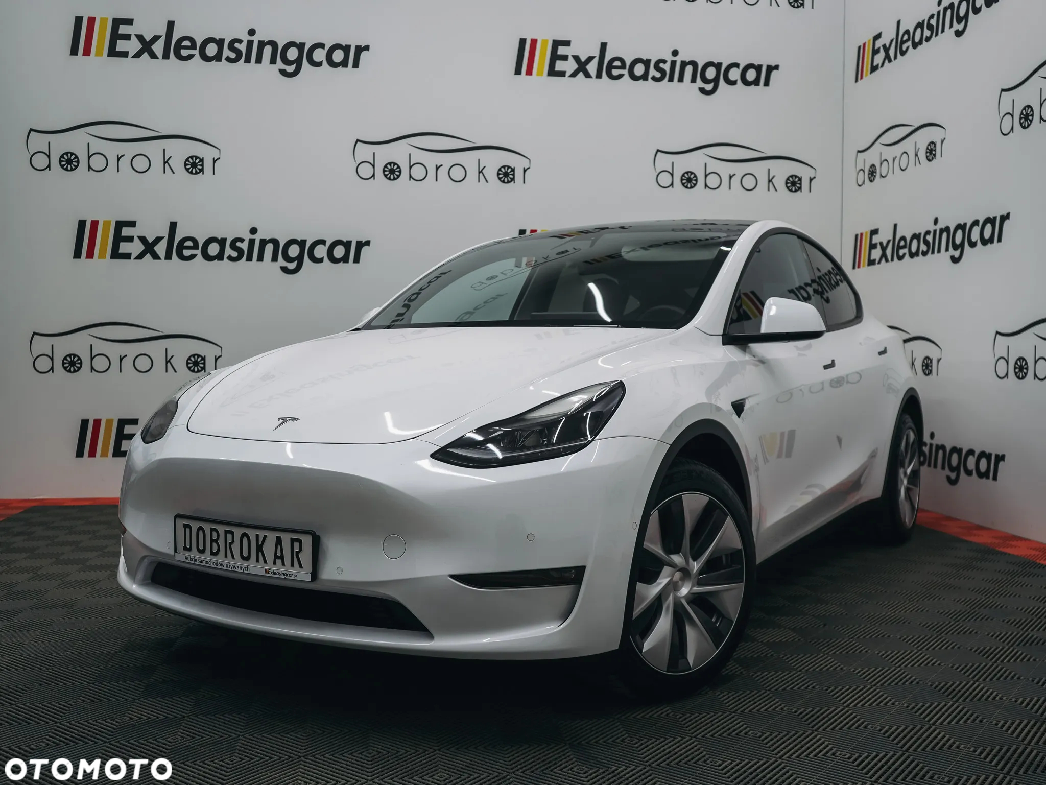 Tesla Y Model Long Range Dual Motor AWD - 5