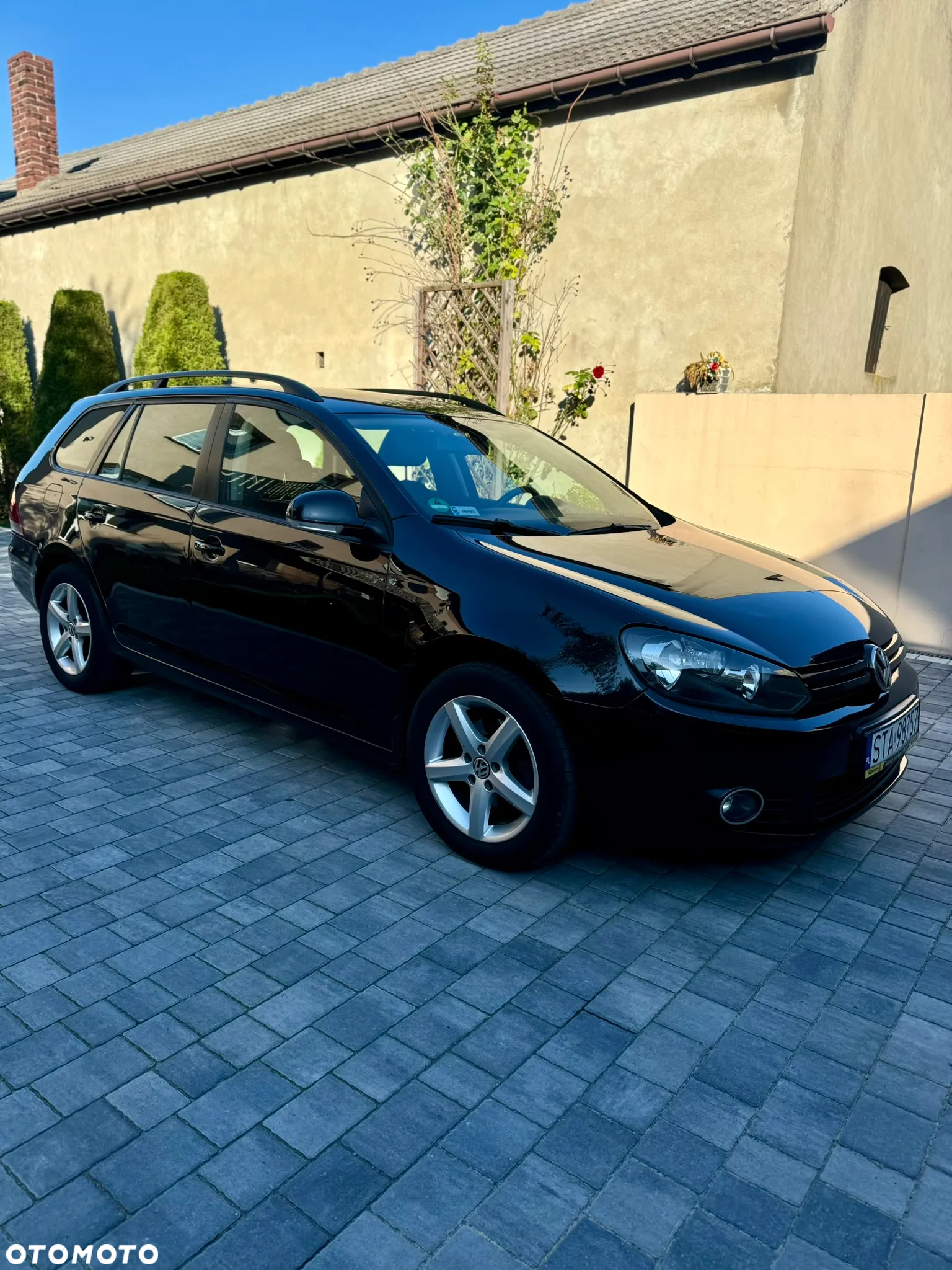 Volkswagen Golf - 22