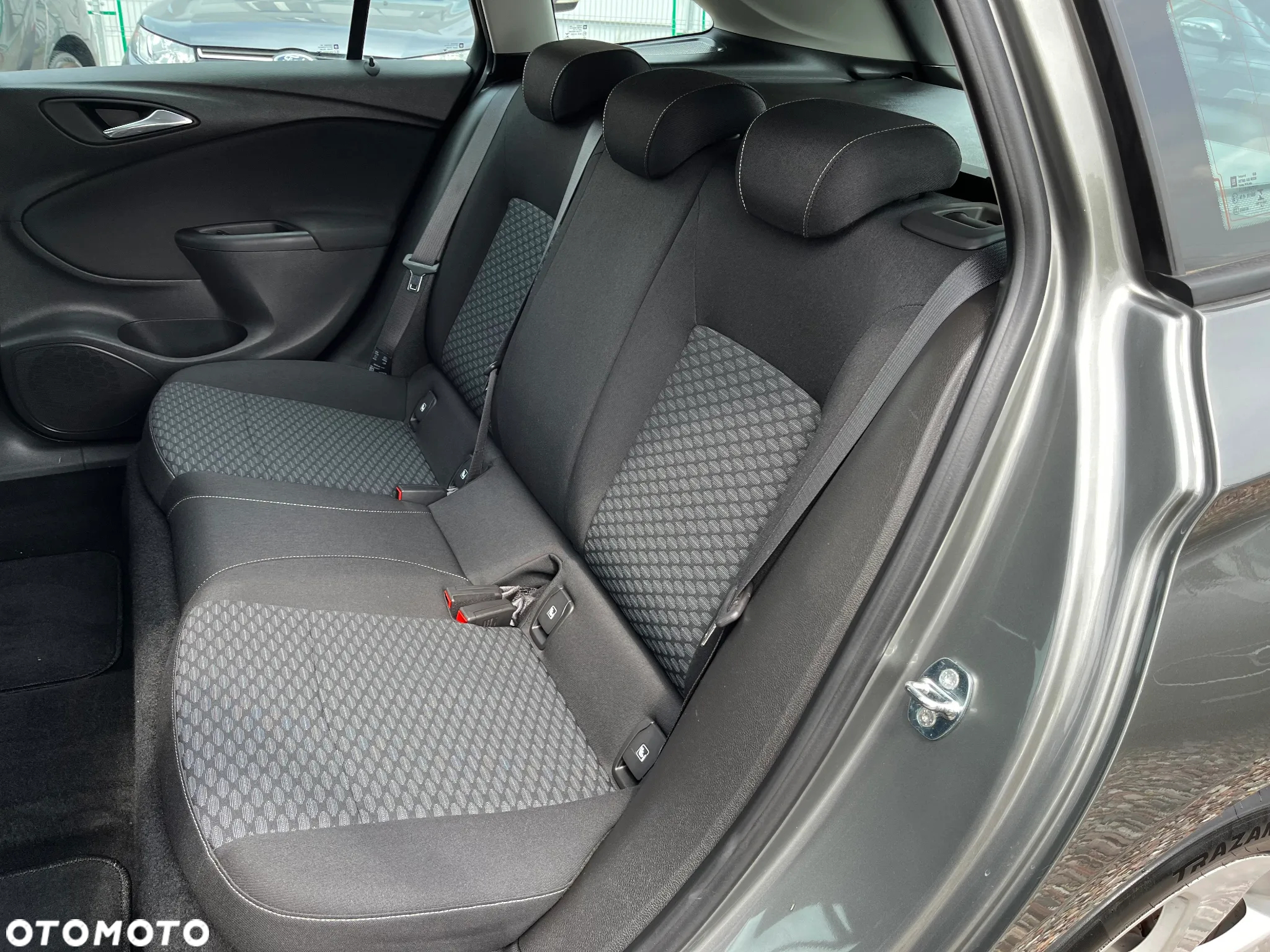 Opel Astra 1.4 Turbo Sports Tourer Edition - 29