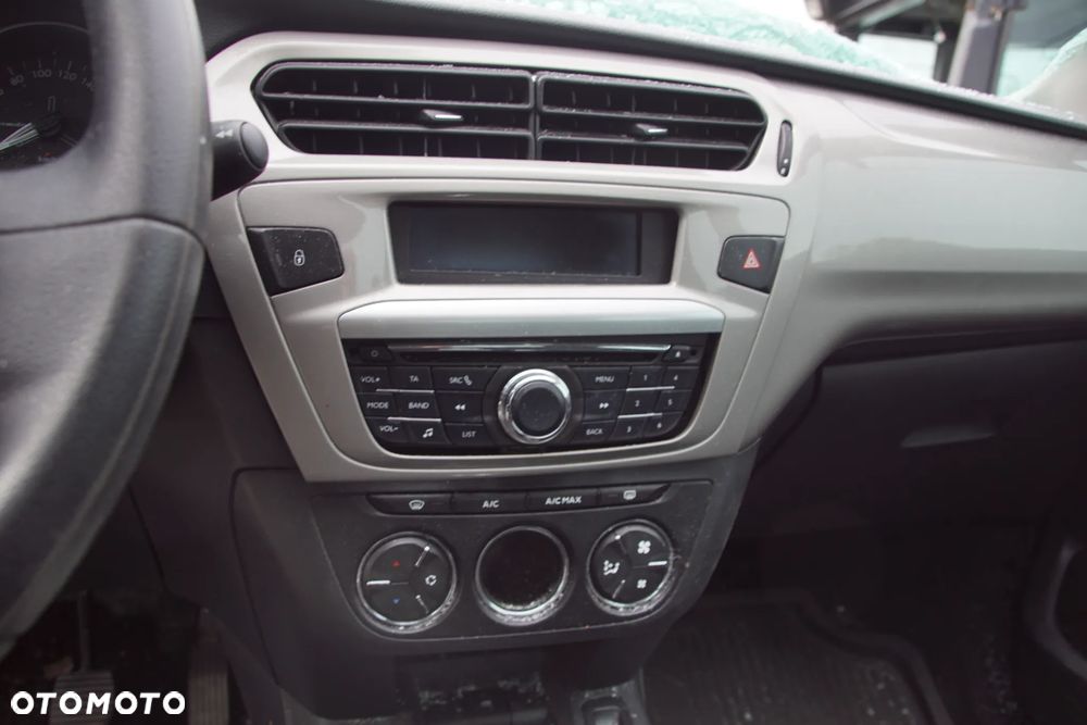 Auto na części - Citroen C-Elysee Lift 1.6 BlueHDI 99 KM BH02 20ET30 KEB 2018R Silnik Skrzynia Drzwi Błotnik Klapa Zderzak Lampa Lusterko Klamka Szyba Deska Kokpit Sterownik Moduł Czujnik Licznik Panel Kierownica - 13