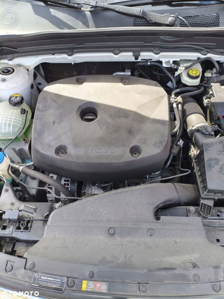 VOLVO XC40 XC 40 2.0 T5 TURBO BENZYNA SILNIK 2020R B4204T18 - 1