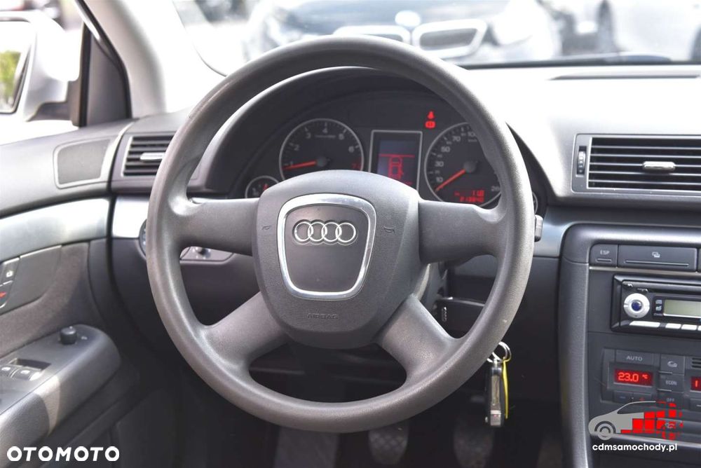 Audi A4 Limousine - 19