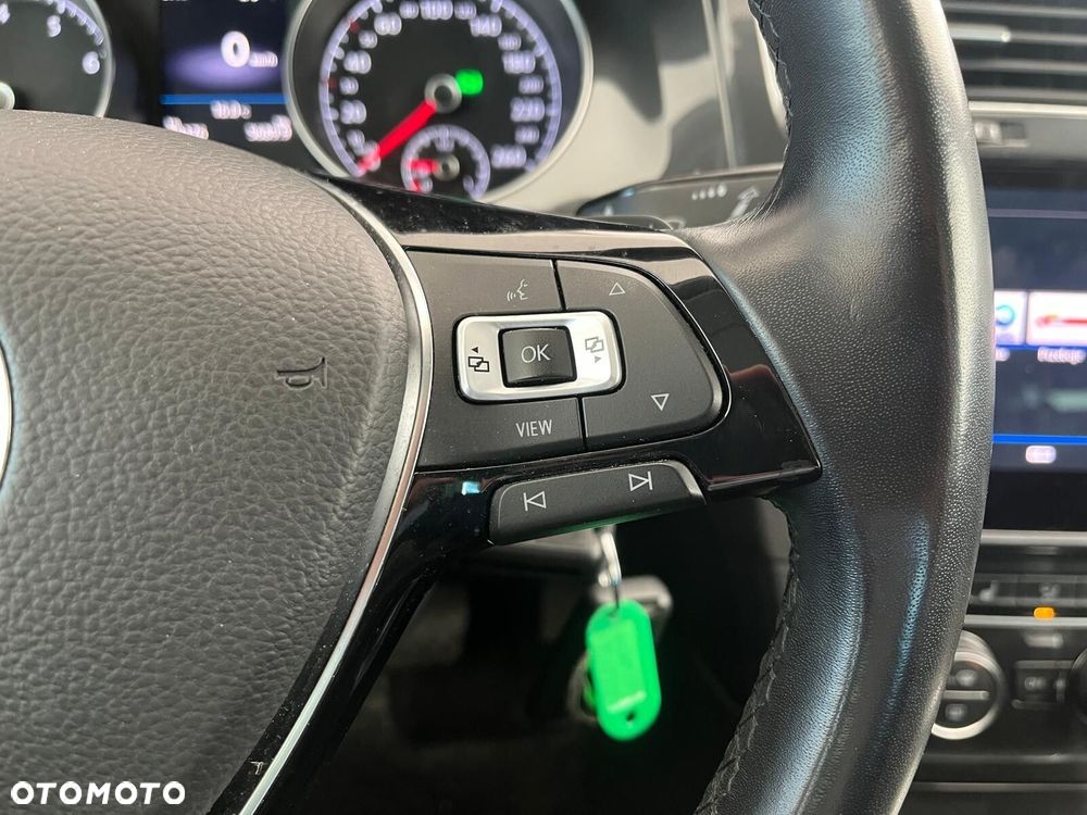 Volkswagen Golf 1.5 TSI BMT Evo Comfortline DSG - 22