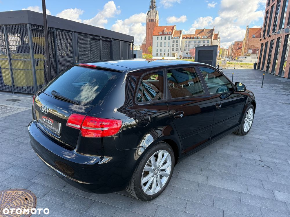 Audi A3 Sportback 1.4 TFSI Ambiente - 10