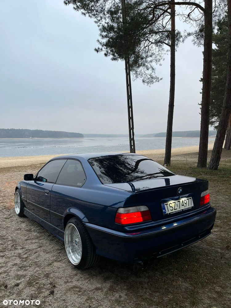 BMW Seria 3 323i - 6