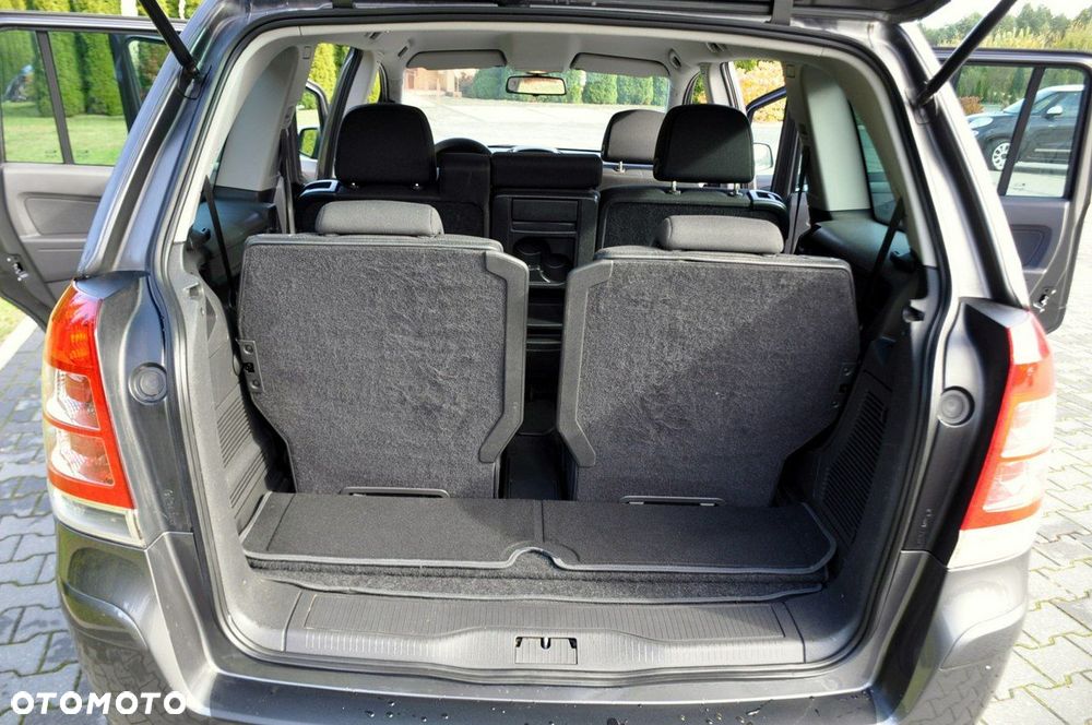 Opel Zafira - 39