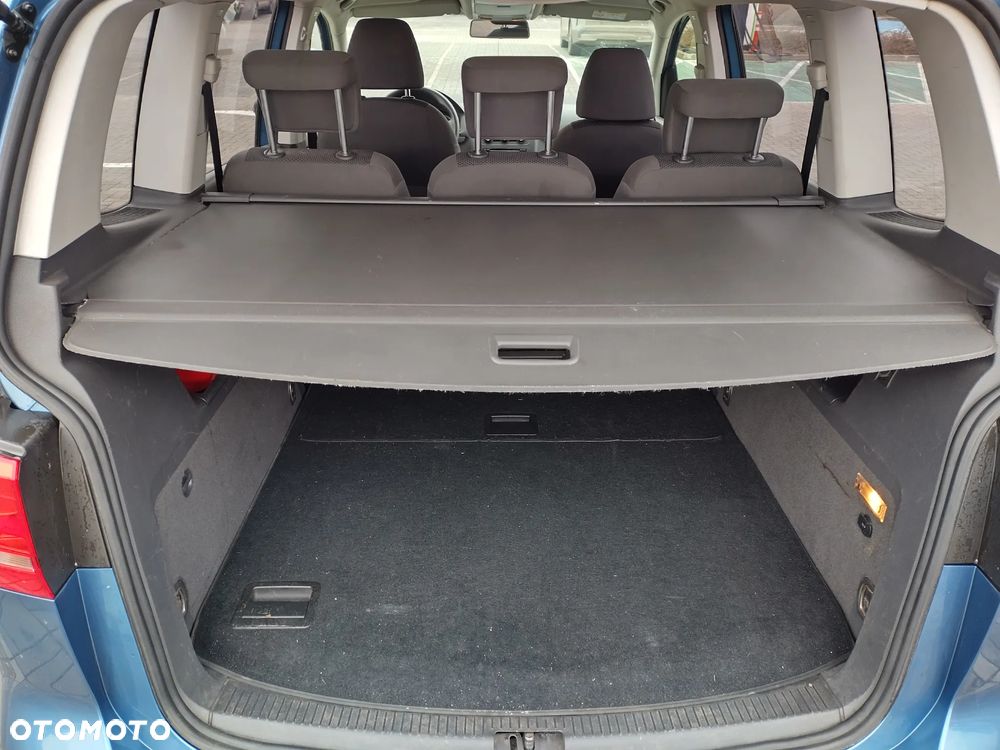 Volkswagen Touran 1.6 TDI DPF BlueMotion Technology Trendline - 9