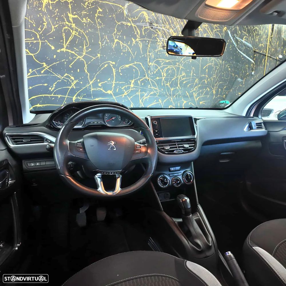 Peugeot 208 1.6 BlueHDi Style - 5