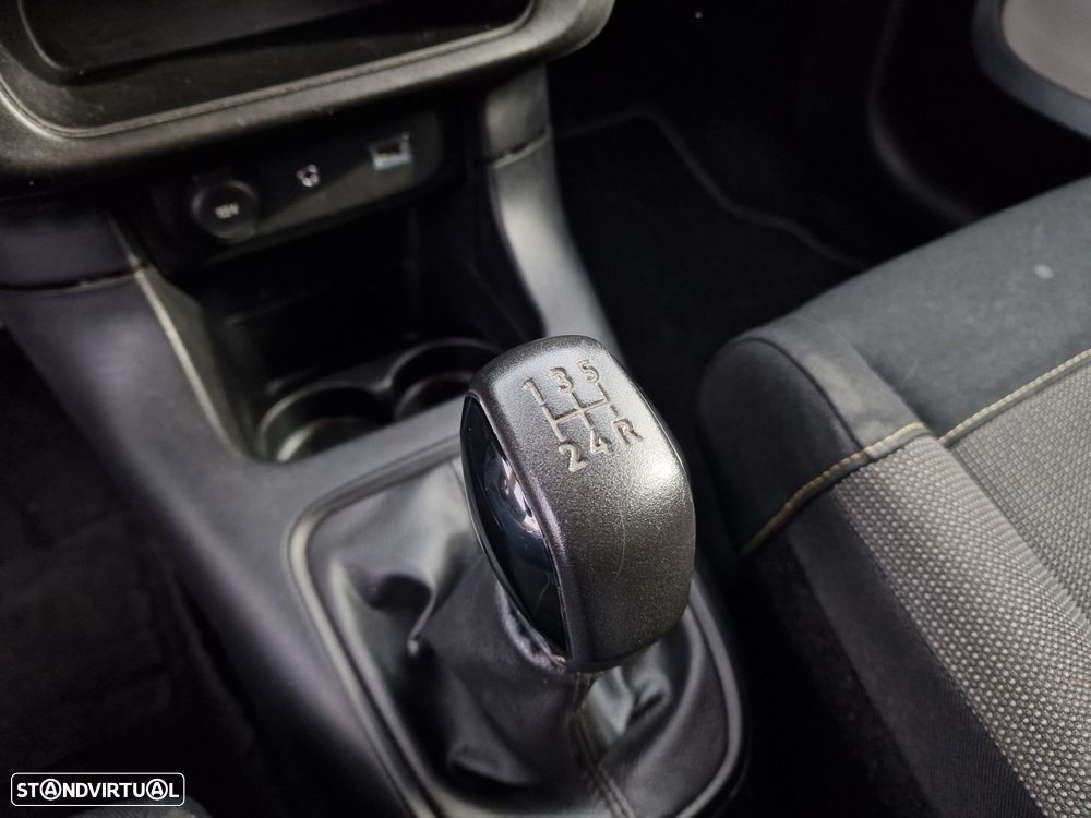 Citroën C3 1.2 PureTech Feel - 21