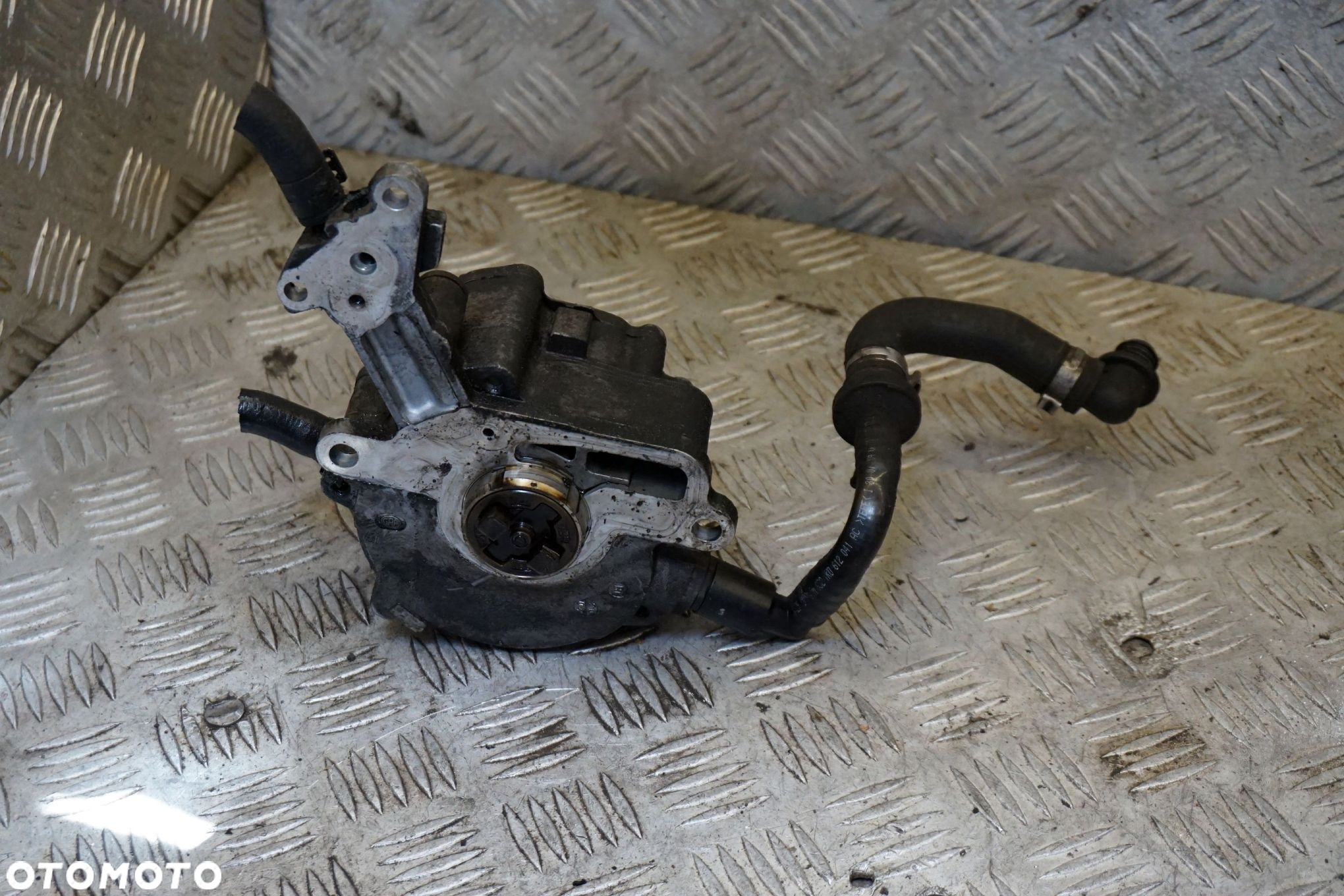 POMPA VACUM GOLF V 1.9 TDI 038145209C VOLKSWAGEN 2003-2009 - 2