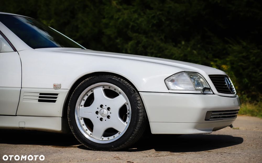 Mercedes-Benz SL - 21