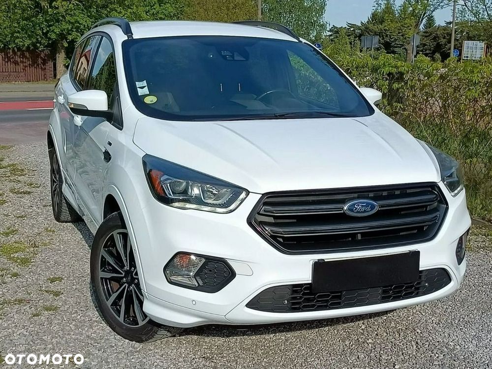 Ford Kuga 2.0 TDCi 2x4 ST-Line - 6