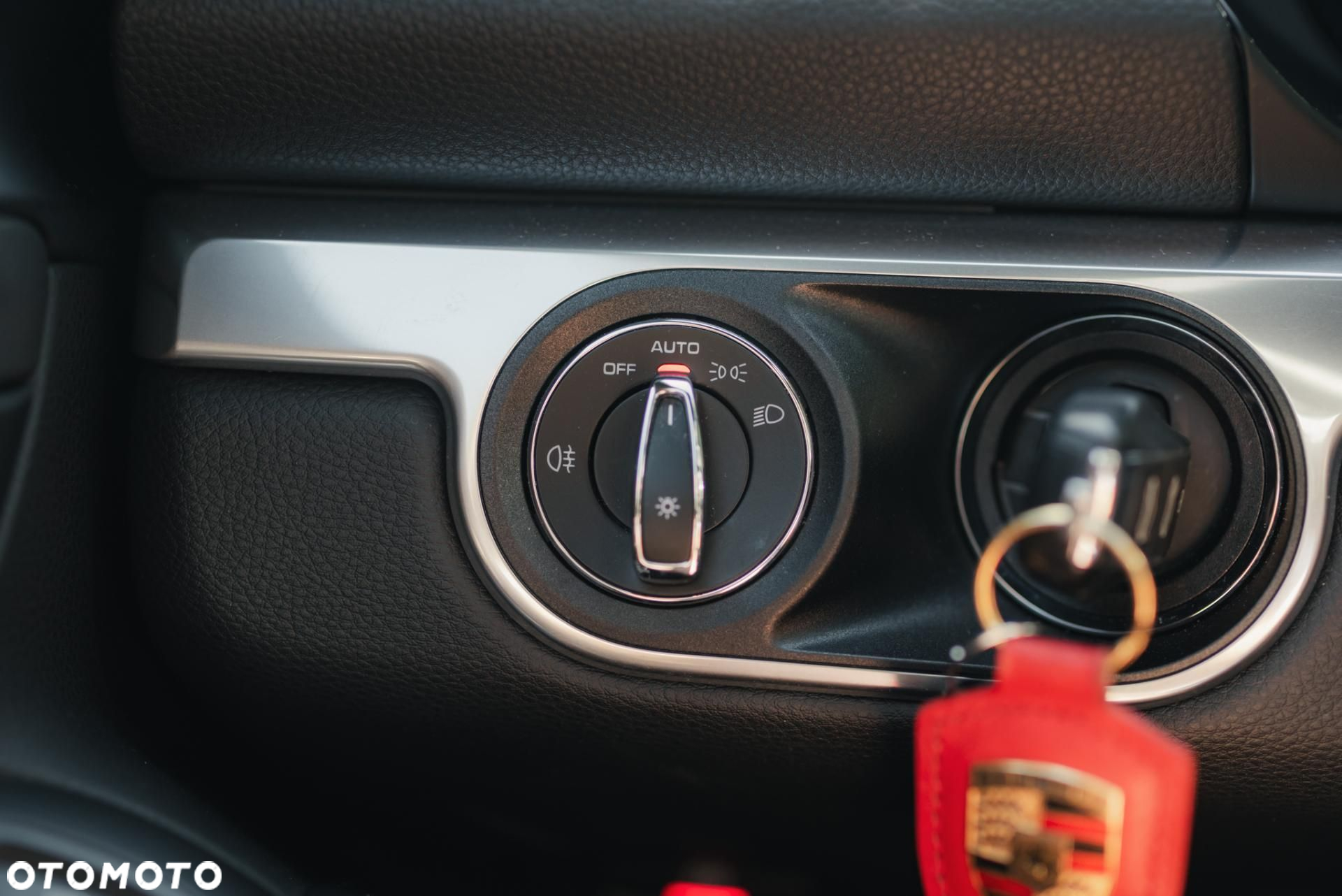 Porsche 718 Cayman - 32