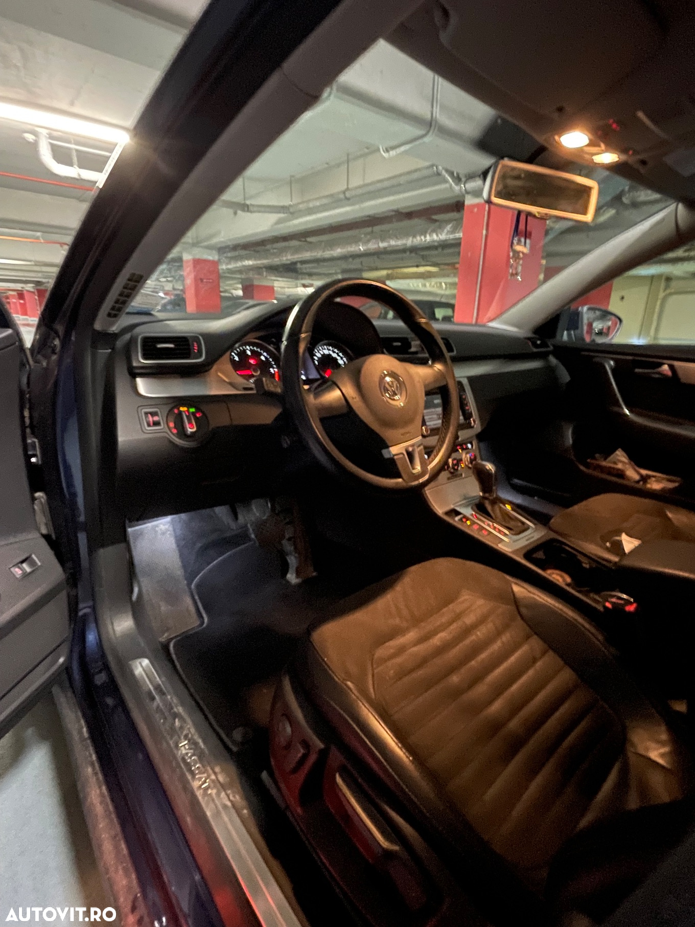 Volkswagen Passat - 8