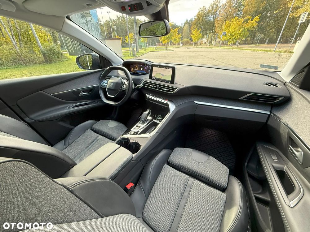 Peugeot 3008 1.5 BlueHDi Allure S&S EAT8 - 27