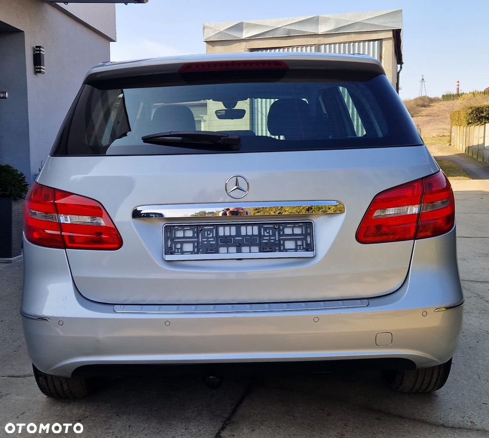 Mercedes-Benz Klasa B 180 CDI (BlueEFFICIENCY) - 5