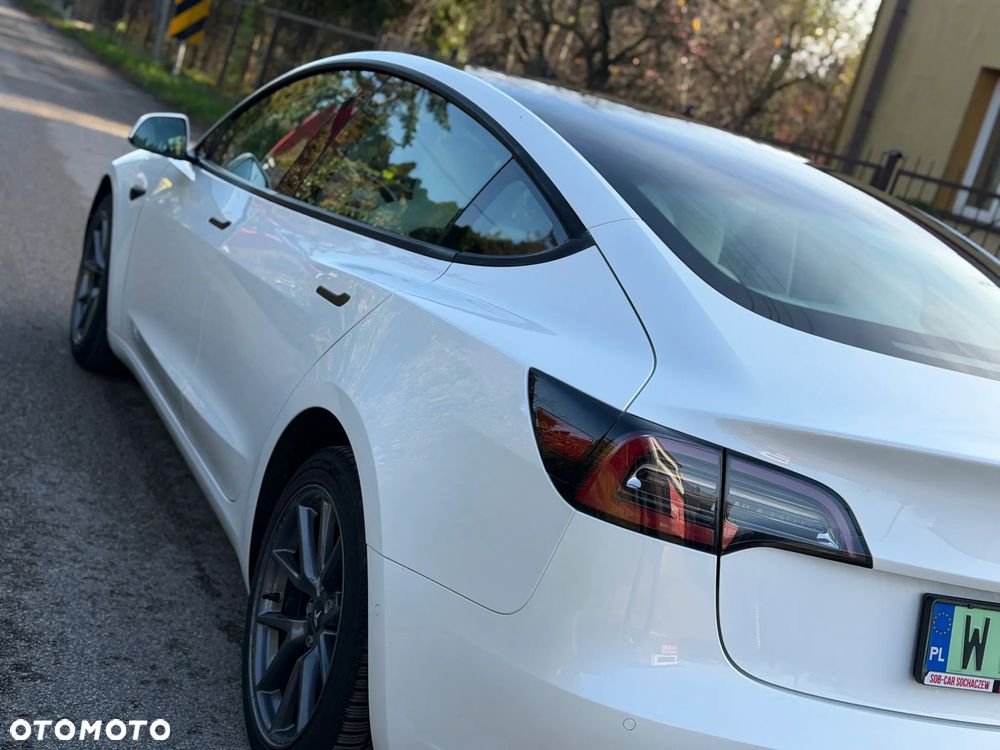 Tesla Model 3 RWD - 40