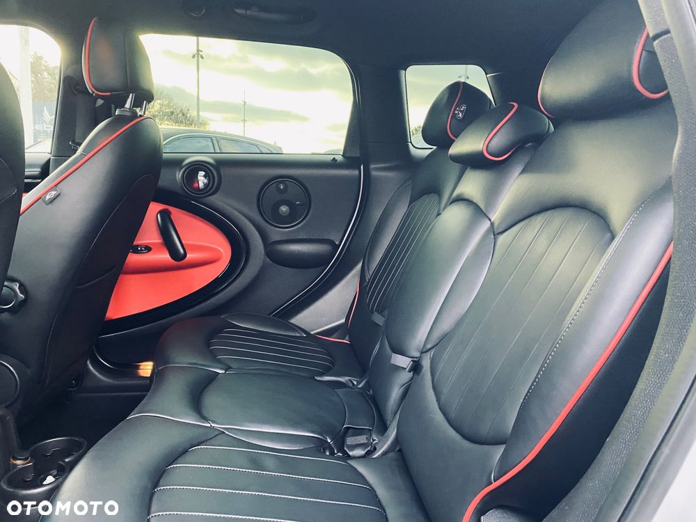 MINI John Cooper Works - 32