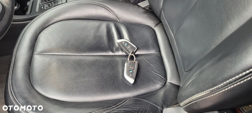 BMW X1 sDrive18d - 28