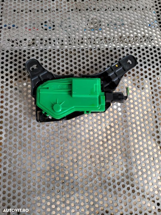 Motoras Actuator Blocator Rezervor Kia Ceed An 2012-2016 Dezmembrez Kia Ceed - 1