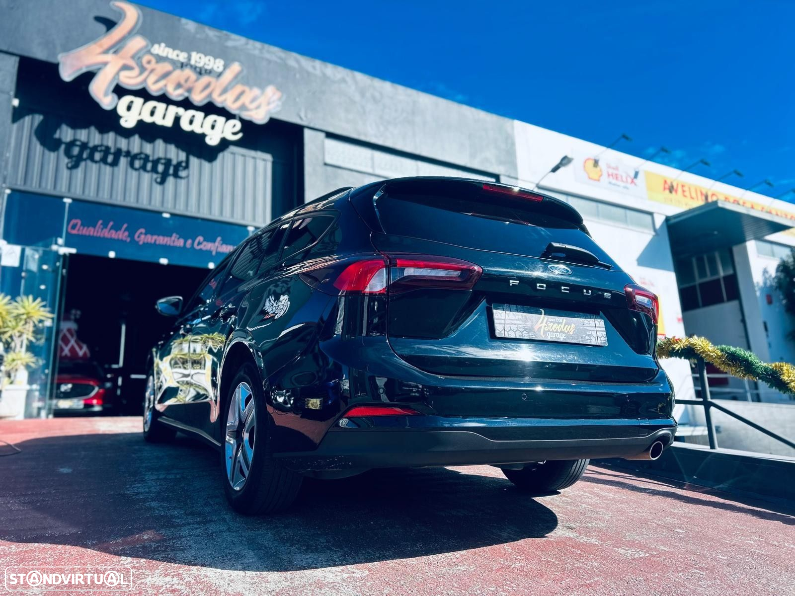 Ford Focus SW 1.0 EcoBoost Business - 11