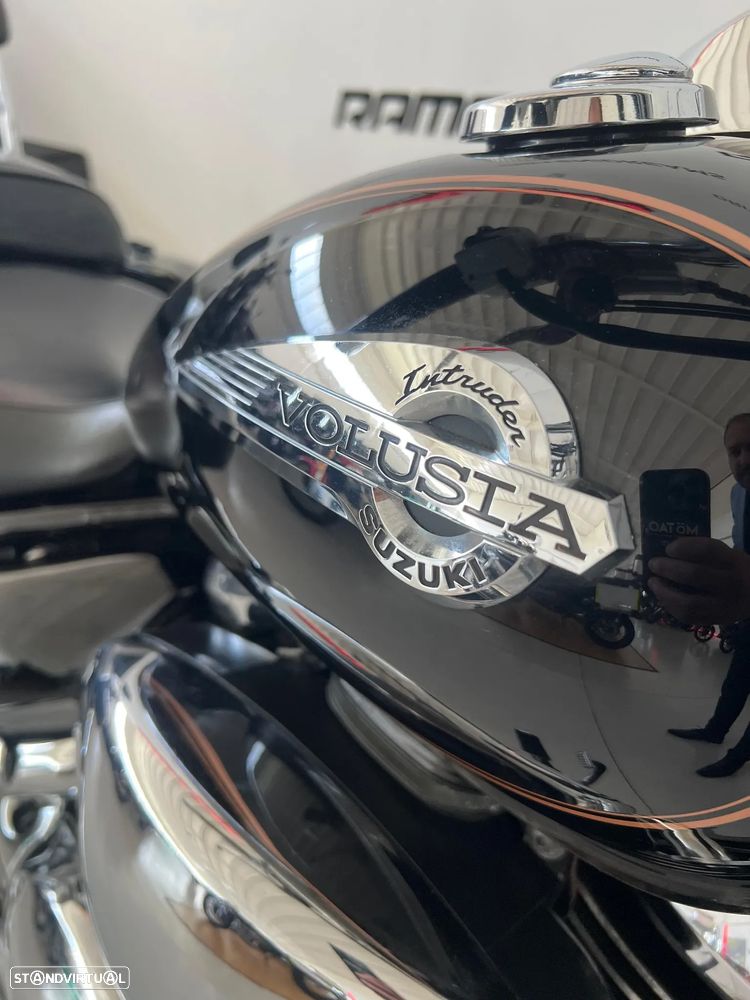 Suzuki Intruder 800 - 6