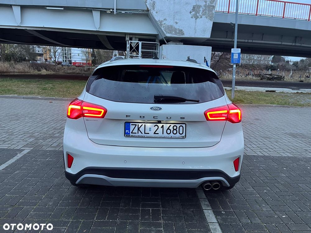 Ford Focus 1.0 EcoBoost Active - 6