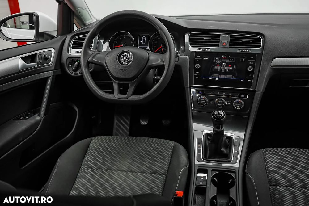 Volkswagen Golf 1.0 TSI Trendline - 16