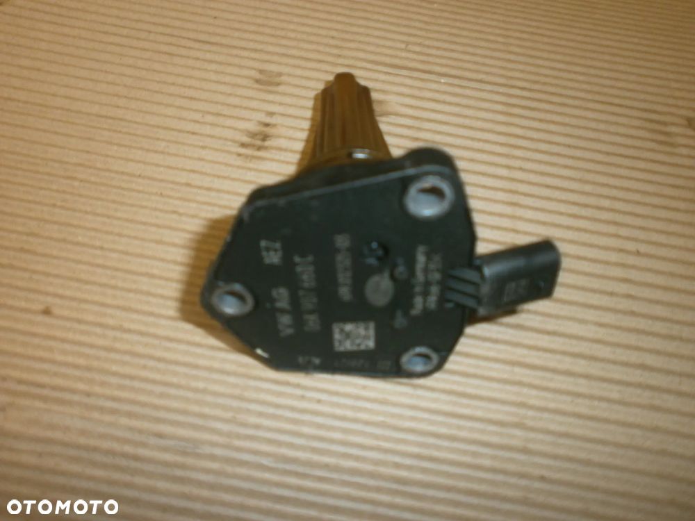 CZUJNIK OLEJU 06K907660C 2.0TDI ORYGINAŁ VW SKODA SEAT AUDI - 2