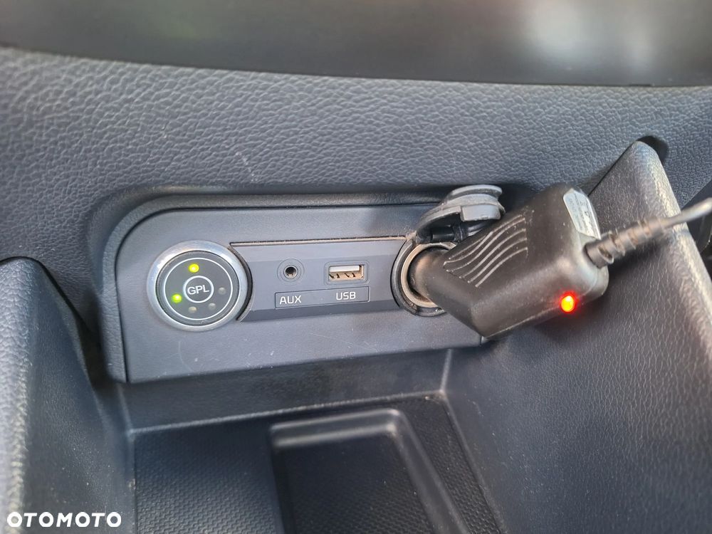 Kia Rio 1.2 Sensation - 25