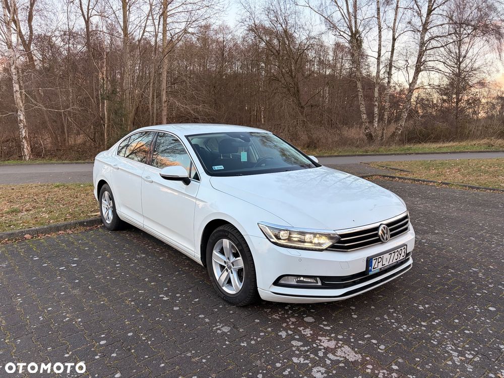 Volkswagen Passat 1.4 TSI BMT ACT Comfortline - 2