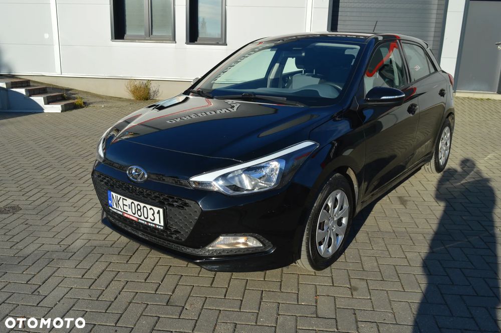Hyundai i20 blue 1.2 - 5
