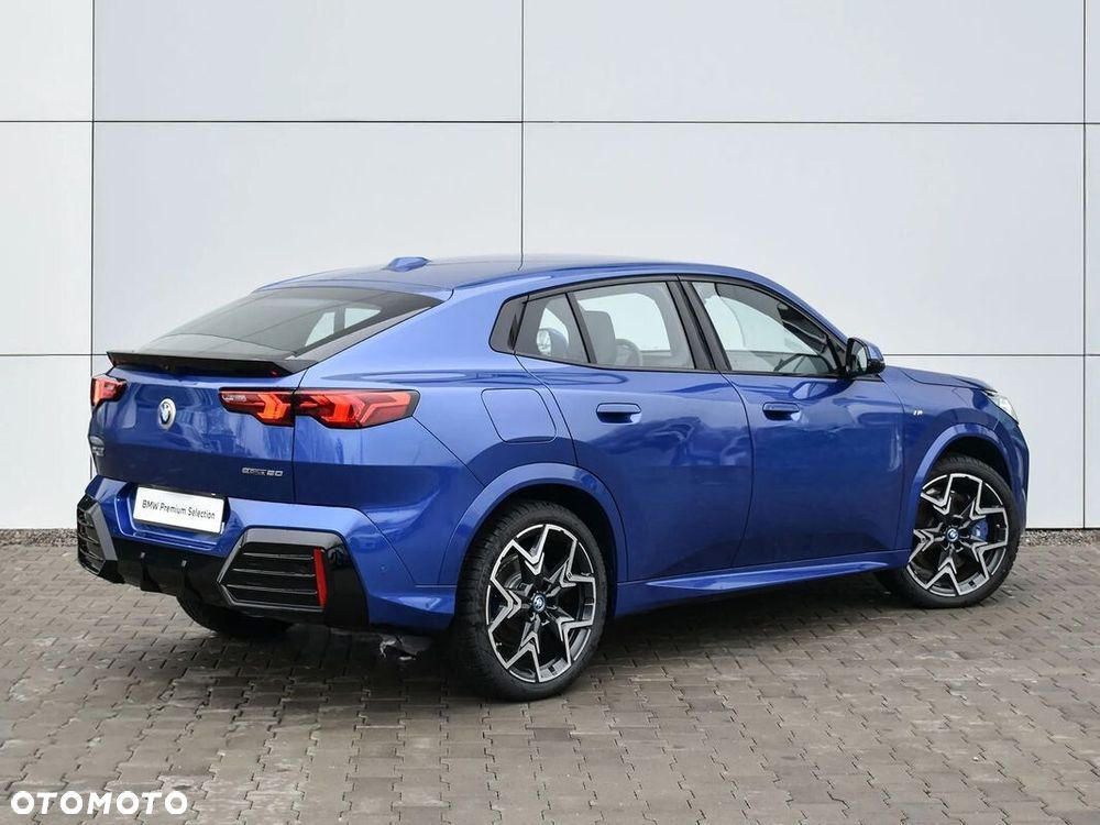 BMW iX2 eDrive20 66.5kWh M Sport Edition - 2